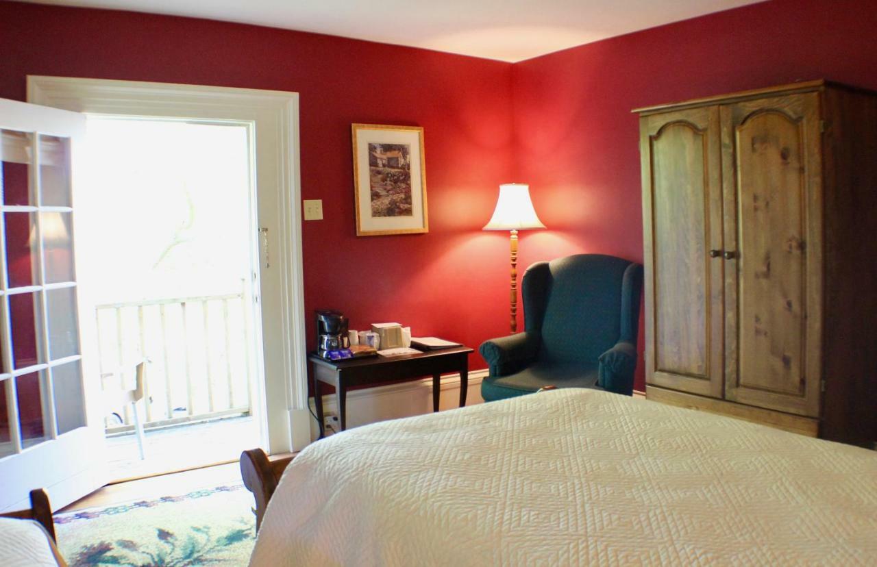 Evangeline Inn & Motel Grand-Pre Ngoại thất bức ảnh