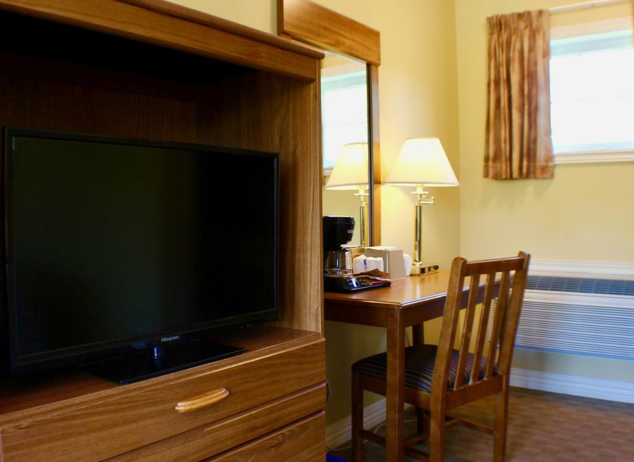 Evangeline Inn & Motel Grand-Pre Ngoại thất bức ảnh