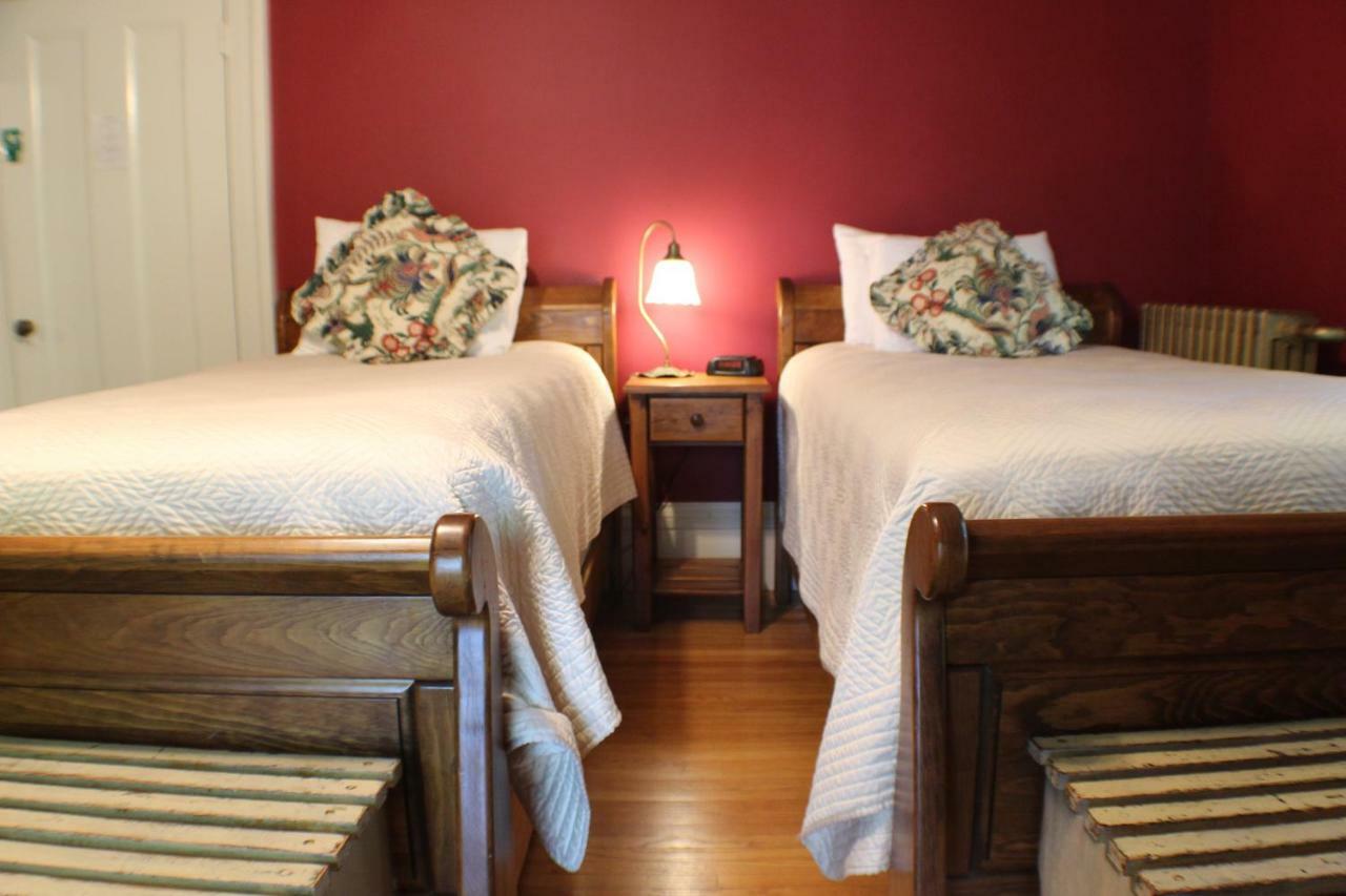 Evangeline Inn & Motel Grand-Pre Ngoại thất bức ảnh