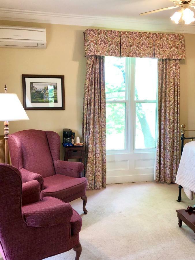 Evangeline Inn & Motel Grand-Pre Ngoại thất bức ảnh