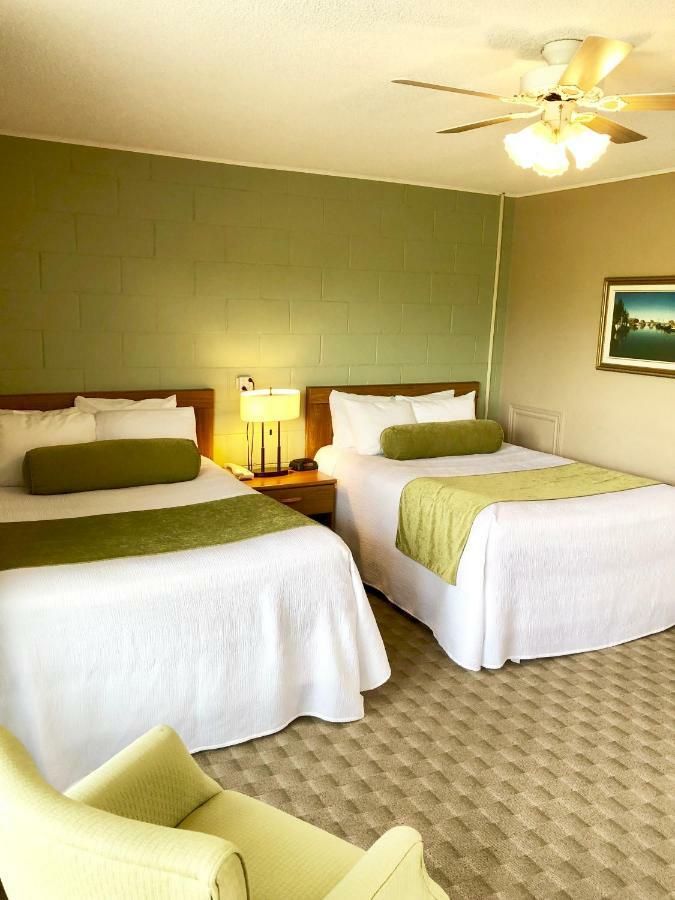 Evangeline Inn & Motel Grand-Pre Ngoại thất bức ảnh