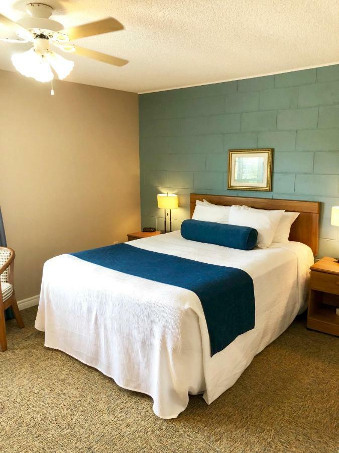 Evangeline Inn & Motel Grand-Pre Ngoại thất bức ảnh
