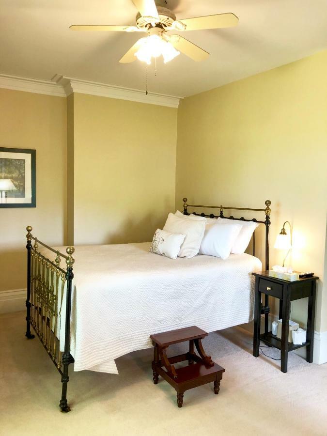 Evangeline Inn & Motel Grand-Pre Ngoại thất bức ảnh